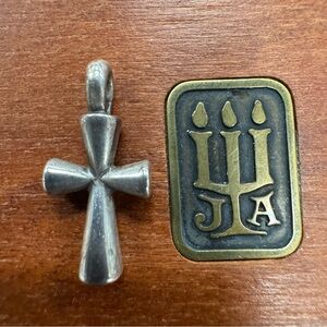 RETIRED James Avery St. Teresa Cross Pendant Sterling Silver Simple and timeless